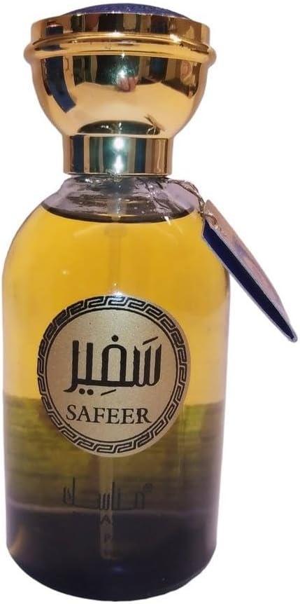 <p><strong>“Nossa Experiência com Manasik: Sofisticação em Cada Spray”</strong></p><p>“></p><p>Depois de nossa experiência com o Manasik – Safeer Eau de Parfum Masculino 100ml, podemos dizer que ele realmente traduz a masculinidade moderna em uma fragrância sofisticada e autêntica. Com alta concentração de essência, sua fixação e durabilidade diária se destacam, tornando-o uma escolha certeira para quem busca elegância em cada spray. Se você procura um perfume que combine delicadeza e intensidade, este é definitivamente uma opção a considerar. Para descobrir por si mesmo o que essa fragrância pode agregar ao seu estilo, não deixe de conferir o produto na Amazon.</p><p><a href=