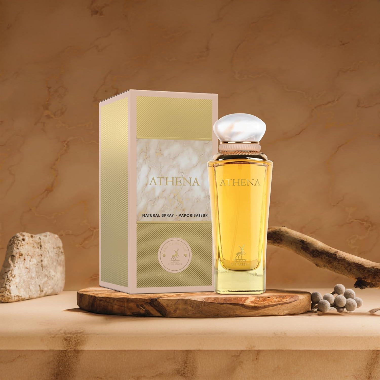 <p><strong>Descobrindo a Magia da Athena: Nossa Experiência com a Maison Alhambra</strong></p><p>“></p><p>Ao explorar a fragrância, somos envolvidos por uma mistura fascinante de notas que se iniciam com o frescor das <strong>notas de topo</strong>, onde encontramos o vibrante mate, o cipreste e o tomilho. Essa combinação é enriquecida por elementos verdes, açafrão e um toque frutado, oferecendo um começo refrescante e atraente. À medida que a fragrância evolui, somos levados a um coração floral delicado, com a presença icônica do <strong>jasmim</strong>, <strong>íris</strong> e <strong>rosa</strong>. Essas notas se unem de forma harmoniosa, proporcionando uma sensação de sofisticação e elegância que se destaca em qualquer ocasião.</p><p>Por fim, ao nos aprofundarmos nas <strong>notas de fundo</strong>, a essência se transforma em uma experiência rica e envolvente. O âmbar, couro, baunilha, almíscar, vetiver e cedro juntos criam um acabamento intenso e marcante que perdura ao longo do dia. Para aqueles que apreciam uma perfumaria que exala mistério e charme, esse perfume se destaca como uma escolha ideal. Com um total de avaliações de 4,6 estrelas em 5, podemos afirmar que a experiência de uso é amplamente positiva e recompensadora.</p><table class=